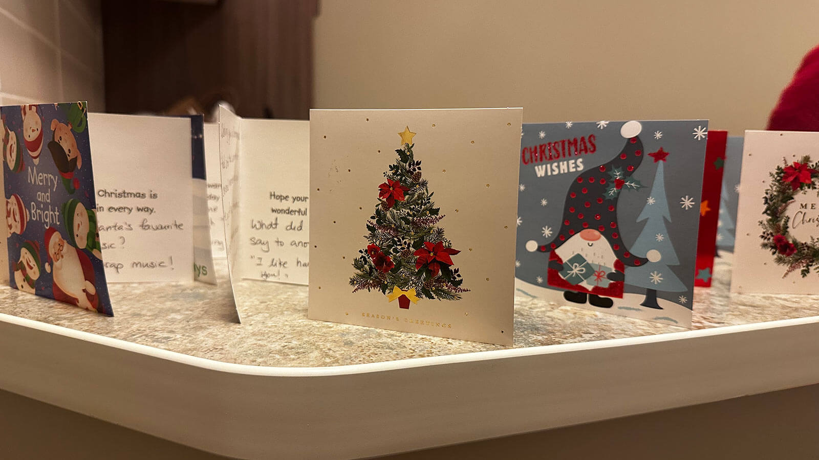 Christmas cards received by Evanston Summit residents