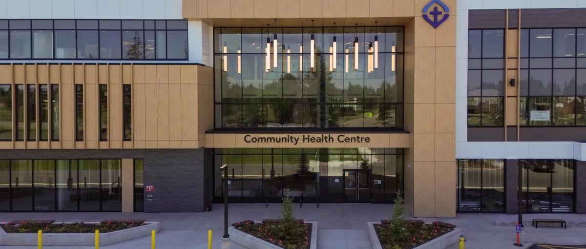 Front entrance of the Stelmach Community Health Centre
