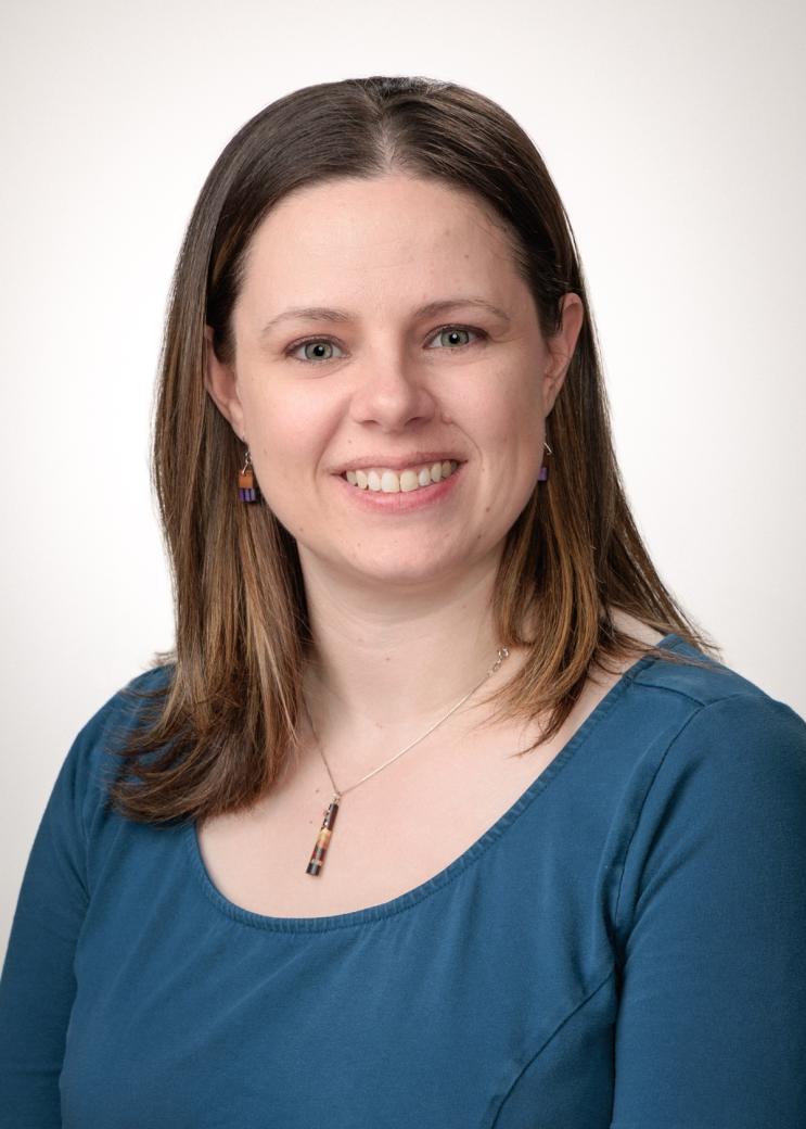 headshot of rachel carter