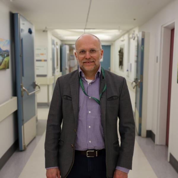 Head shot of Dr. Georg Schmolzer